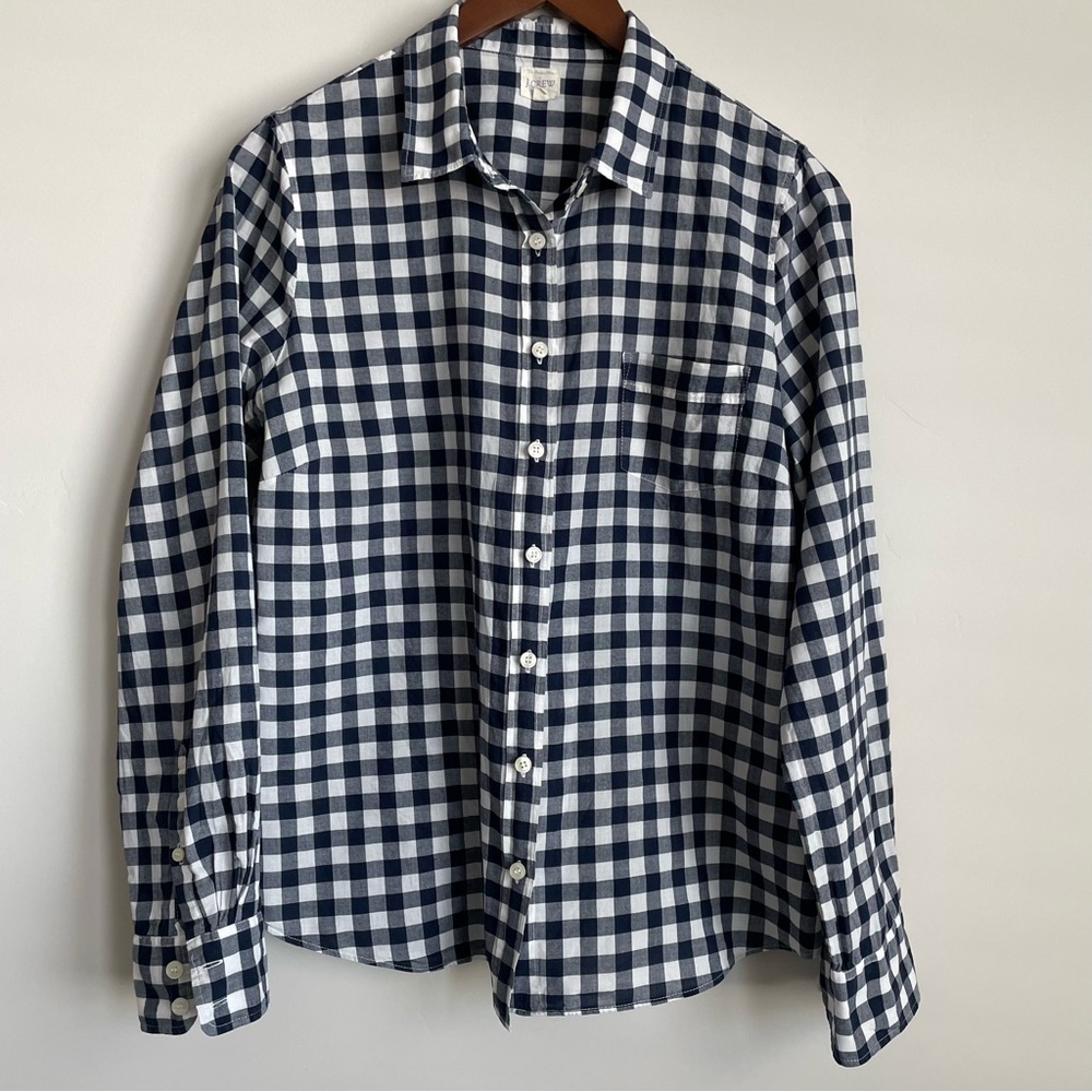 Jcrew button up shirt in navy and white check